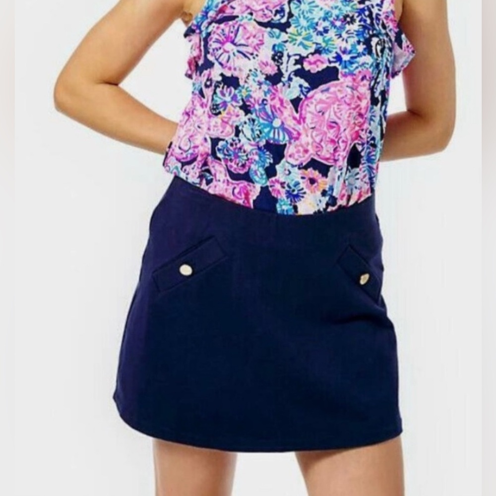 Lilly Pulitzer Madison Skort in Navy with Gold Buttons 
Size Small - Picture 9 of 9